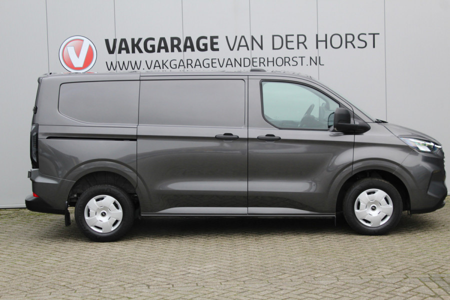 Ford Transit Custom 320 2.0-136 pk TDCI L1H1 Trend. Fabrieksgarantie tot 10-2028 ! Adapt. Cruise Cntrl, Navigatie, Camera, PDC V+A, Apple Carplay/Android auto, LED verl., Laadruimte bekleed, Bijrijdersbank, Spiegel-, stoel en voorraamverw. etc.