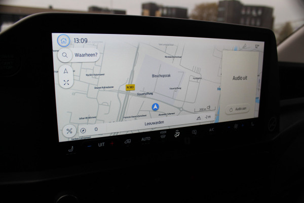 Ford Transit Custom 320 2.0-136 pk TDCI L1H1 Trend. Fabrieksgarantie tot 10-2028 ! Adapt. Cruise Cntrl, Navigatie, Camera, PDC V+A, Apple Carplay/Android auto, LED verl., Laadruimte bekleed, Bijrijdersbank, Spiegel-, stoel en voorraamverw. etc.