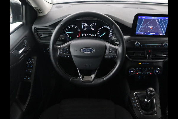 Ford Focus 1.0 EcoBoost Titanium | Trekhaak | Stoelverwarming | Adaptive cruise | Carplay | Navigatie | Stuurverwarming | Keyless | Full LED | B&O Sound | Climate control