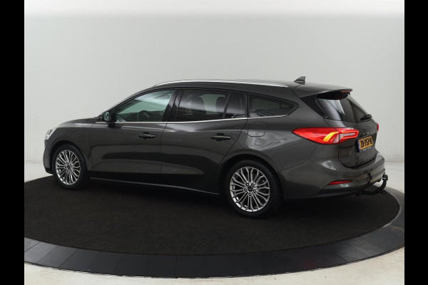Ford Focus 1.0 EcoBoost Titanium | Trekhaak | Stoelverwarming | Adaptive cruise | Carplay | Navigatie | Stuurverwarming | Keyless | Full LED | B&O Sound | Climate control
