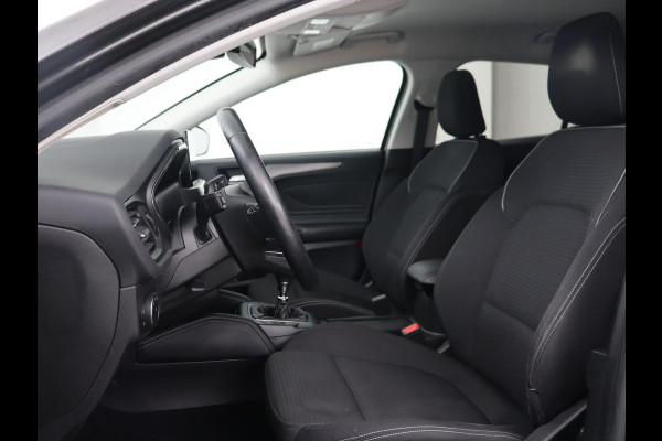 Ford Focus 1.0 EcoBoost Titanium | Trekhaak | Stoelverwarming | Adaptive cruise | Carplay | Navigatie | Stuurverwarming | Keyless | Full LED | B&O Sound | Climate control