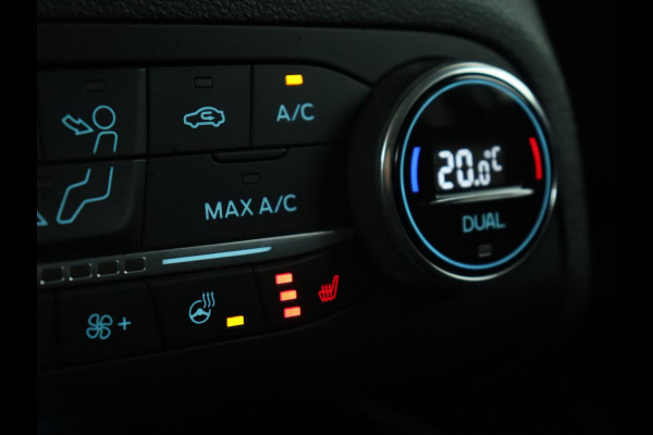 Ford Focus 1.0 EcoBoost Titanium | Trekhaak | Stoelverwarming | Adaptive cruise | Carplay | Navigatie | Stuurverwarming | Keyless | Full LED | B&O Sound | Climate control