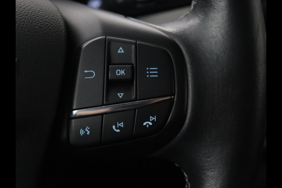 Ford Focus 1.0 EcoBoost Titanium | Trekhaak | Stoelverwarming | Adaptive cruise | Carplay | Navigatie | Stuurverwarming | Keyless | Full LED | B&O Sound | Climate control