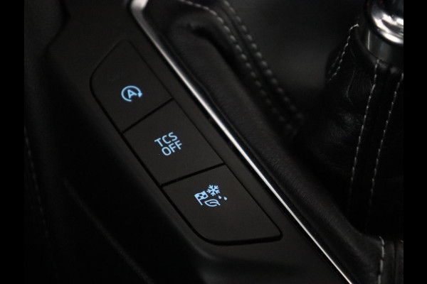 Ford Focus 1.0 EcoBoost Titanium | Trekhaak | Stoelverwarming | Adaptive cruise | Carplay | Navigatie | Stuurverwarming | Keyless | Full LED | B&O Sound | Climate control