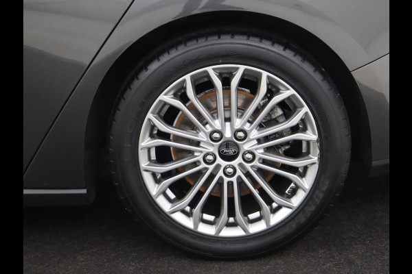 Ford Focus 1.0 EcoBoost Titanium | Trekhaak | Stoelverwarming | Adaptive cruise | Carplay | Navigatie | Stuurverwarming | Keyless | Full LED | B&O Sound | Climate control