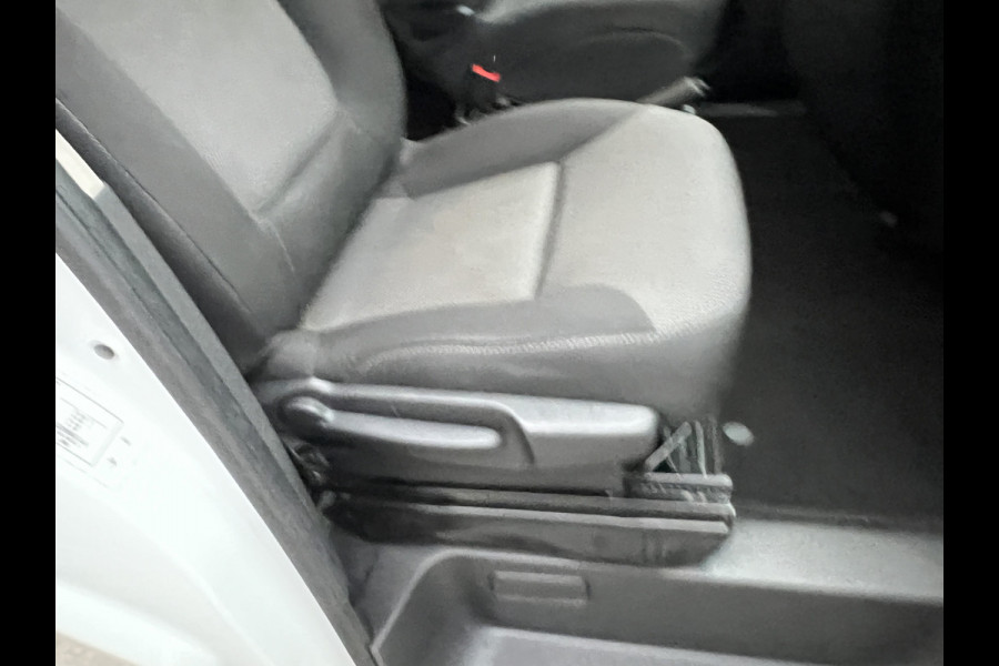 Renault Trafic 2.0 dCi 120 T29 L2H1 DC 5 Pers. Work Edition