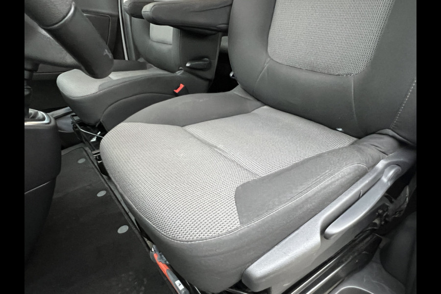 Renault Trafic 2.0 dCi 120 T29 L2H1 DC 5 Pers. Work Edition