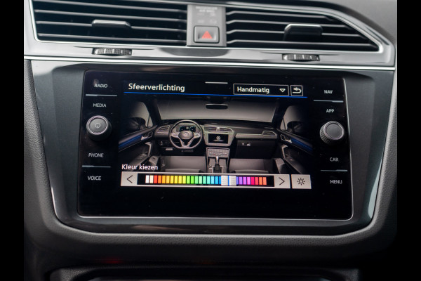 Volkswagen Tiguan 1.5 TSI R-Line Business+ | Head Up | IQ Light | Side Assist | Keyless | Camera | Elk. A-klep | Prijs Rijklaar!!