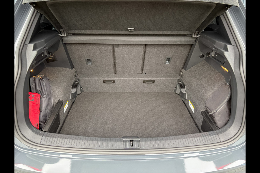 Volkswagen Tiguan 1.5 TSI R-Line Business+ | Head Up | IQ Light | Side Assist | Keyless | Camera | Elk. A-klep | Prijs Rijklaar!!