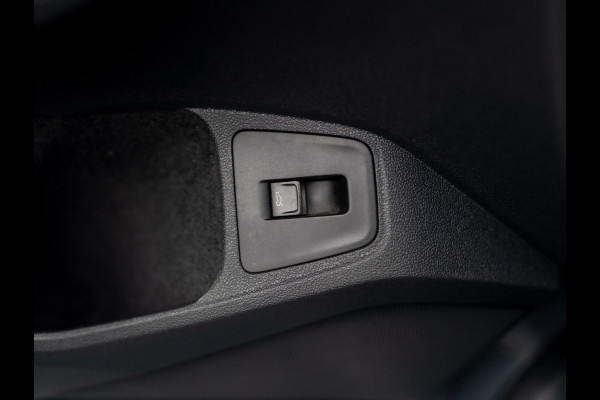 Volkswagen Tiguan 1.5 TSI R-Line Business+ | Head Up | IQ Light | Side Assist | Keyless | Camera | Elk. A-klep | Prijs Rijklaar!!