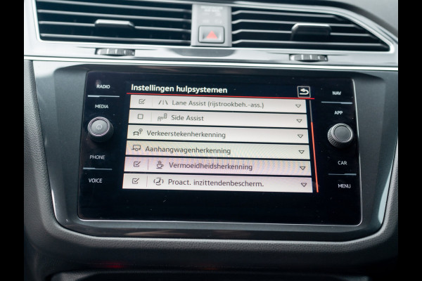 Volkswagen Tiguan 1.5 TSI R-Line Business+ | Head Up | IQ Light | Side Assist | Keyless | Camera | Elk. A-klep | Prijs Rijklaar!!