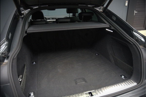 Audi e-tron Sportback 50 quattro S edition 71 kWh | S-Line | Panoramadak | Memory Seats | Luchtvering | Adaptive Cruise Control | Apple Carplay | Keyless | Matrix LED | Leder | Stoelverwarming | NAP |