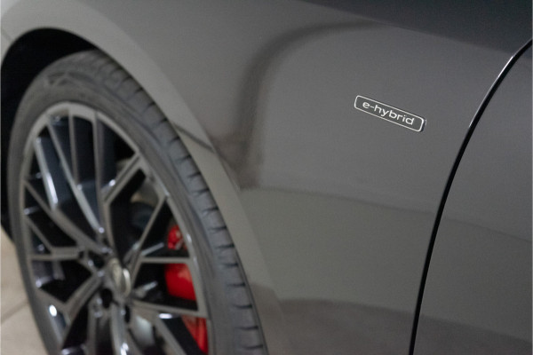 Audi A6 Avant C9 e-hybrid 270KW Quattro S Edition Competition 367PK | Madeira Brown Pearl | Tech Pro | B&O | Lucht | Trekhaak | 5 jaar F