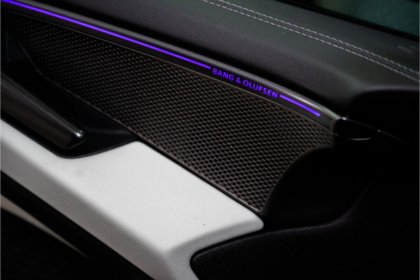 Audi A6 Avant C9 e-hybrid 270KW Quattro S Edition Competition 367PK | Madeira Brown Pearl | Tech Pro | B&O | Lucht | Trekhaak | 5 jaar F