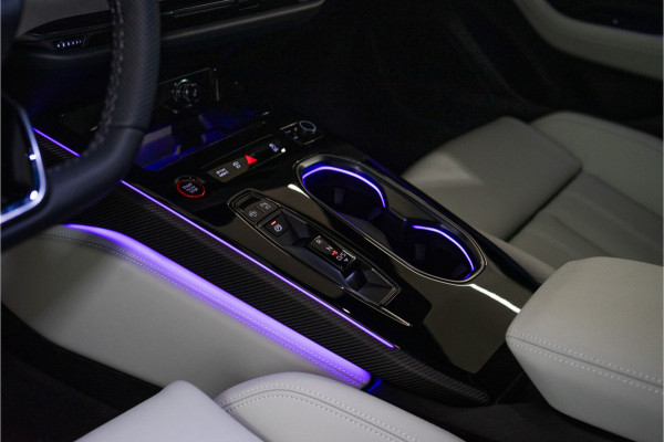 Audi A6 Avant C9 e-hybrid 270KW Quattro S Edition Competition 367PK | Madeira Brown Pearl | Tech Pro | B&O | Lucht | Trekhaak | 5 jaar F