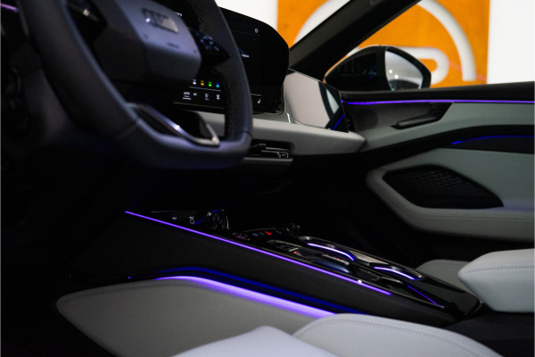 Audi A6 Avant C9 e-hybrid 270KW Quattro S Edition Competition 367PK | Madeira Brown Pearl | Tech Pro | B&O | Lucht | Trekhaak | 5 jaar F