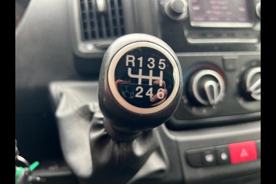 Peugeot Boxer 335 2.2 BlueHDi 140 L3H2 Premium Camera Airco Navi