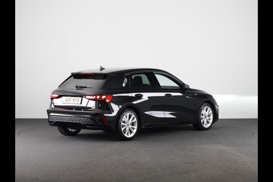 Audi A3 Sportback 35 TFSI S edition 150 pk S-tronic | Private lease vanaf € 670,- pm | Navigatie | Parkeersensoren (Park assist) | Apple Carplay/Android Auto | S-Line |