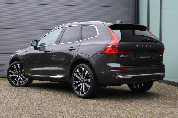 Volvo XC60 2.0 T8 Plug-in hybrid AWD Plus Bright | Luchtvering | Trekhaak | H&K | 360 Camera | Full