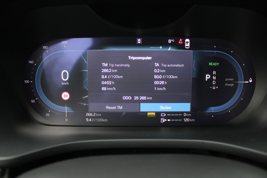 Volvo XC60 2.0 T8 Plug-in hybrid AWD Plus Bright | Luchtvering | Trekhaak | H&K | 360 Camera | Full