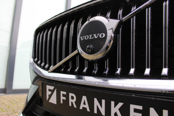 Volvo XC60 2.0 T8 Plug-in hybrid AWD Plus Bright | Luchtvering | Trekhaak | H&K | 360 Camera | Full