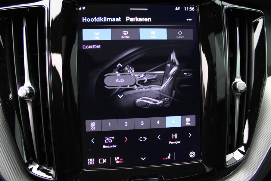 Volvo XC60 2.0 T8 Plug-in hybrid AWD Plus Bright | Luchtvering | Trekhaak | H&K | 360 Camera | Full