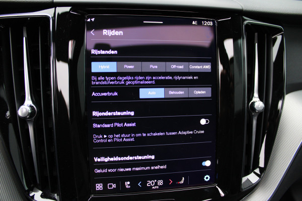 Volvo XC60 2.0 T8 Plug-in hybrid AWD Plus Bright | Luchtvering | Trekhaak | H&K | 360 Camera | Full