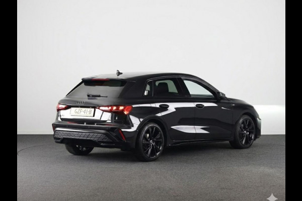 Audi A3 Sportback 35 TFSI S edition 150 pk S-tronic | Private lease vanaf € 670,- pm | Navigatie | Parkeersensoren (Park assist) | Apple Carplay/Android Auto | S-Line |