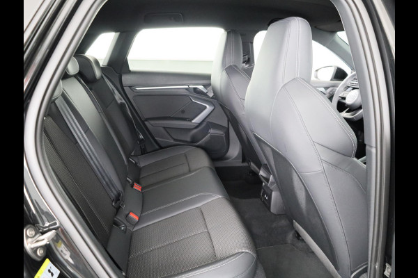 Audi A3 Sportback 35 TFSI S edition 150 pk S-tronic | Private lease vanaf € 670,- pm | Navigatie | Parkeersensoren (Park assist) | Apple Carplay/Android Auto | S-Line |