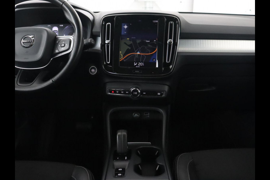 Volvo XC40 1.5 T5 Recharge Momentum Pro | Harman/Kardon | Camera | Carplay | Half leder | Navigatie | Cruise control | Climate control | Parkeerhulp | Full LED | PHEV | Plug In