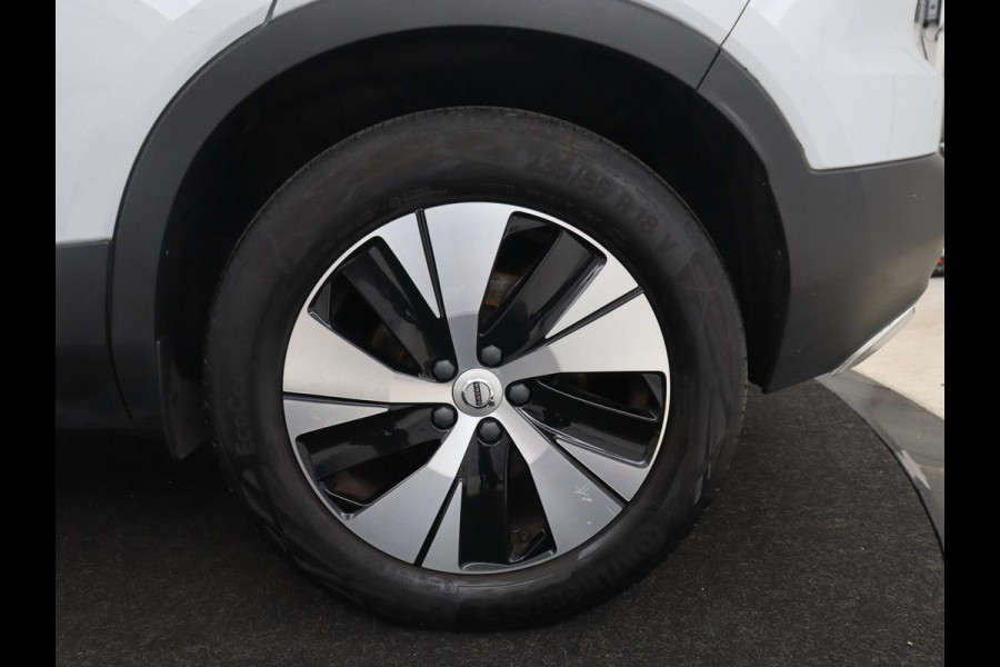 Volvo XC40 1.5 T5 Recharge Momentum Pro | Harman/Kardon | Camera | Carplay | Half leder | Navigatie | Cruise control | Climate control | Parkeerhulp | Full LED | PHEV | Plug In