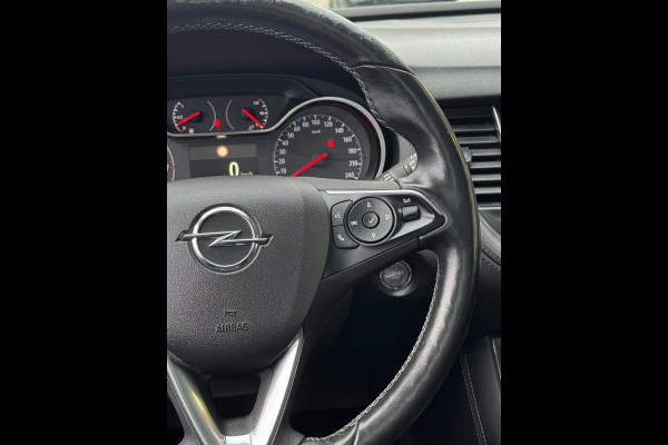 Opel Grandland X 1.2 Turbo Ultimate - Panorama dak I Leer I Airco I 360 Camera I PDC I LED I Dealer onderhouden