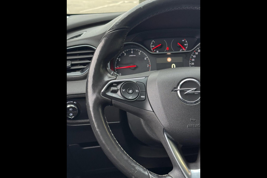 Opel Grandland X 1.2 Turbo Ultimate - Panorama dak I Leer I Airco I 360 Camera I PDC I LED I Dealer onderhouden
