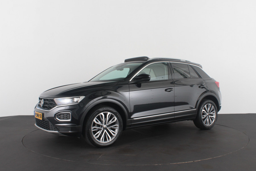 Volkswagen T-Roc 1.0 TSI Style Panorama.schuif/Camera/Adapt.cruise/18 inch...
