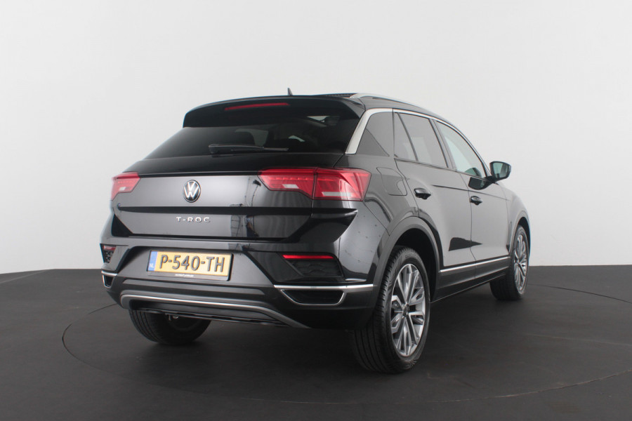 Volkswagen T-Roc 1.0 TSI Style Panorama.schuif/Camera/Adapt.cruise/18 inch...