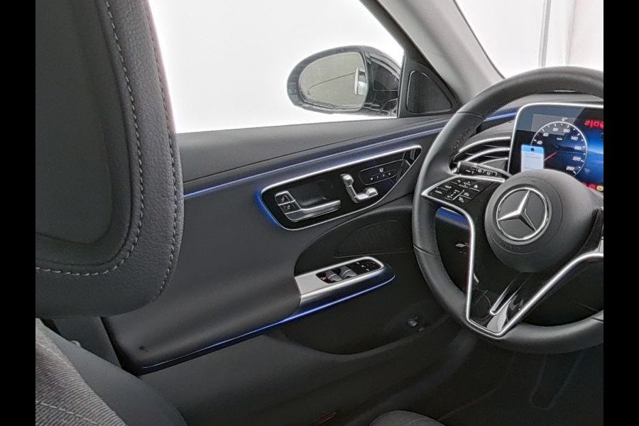 Mercedes-Benz E-Klasse Estate 300 e AMG Line Adtion Avantgarde | Trekhaak | Head-up-Display | Distronic | Memory Voorstoelen. Inclusief 24 maanden MB Certified garantie voor Europa.