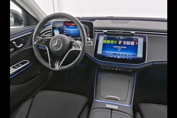 Mercedes-Benz E-Klasse Estate 300 e AMG Line Adtion Avantgarde | Trekhaak | Head-up-Display | Distronic | Memory Voorstoelen. Inclusief 24 maanden MB Certified garantie voor Europa.
