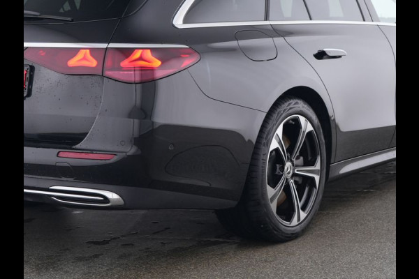 Mercedes-Benz E-Klasse Estate 300 e AMG Line Adtion Avantgarde | Trekhaak | Head-up-Display | Distronic | Memory Voorstoelen. Inclusief 24 maanden MB Certified garantie voor Europa.