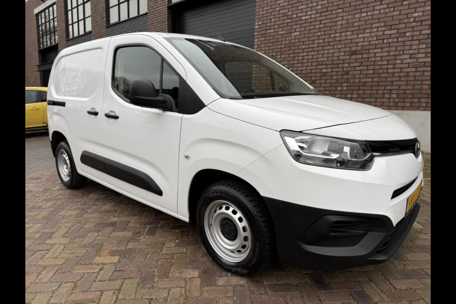 Toyota PROACE CITY 1.5 D-4D / Airco / Cruise Control / BlueTooth (handsfree) / Betonplex Laadvloer incl. Vloerschelp