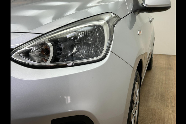 Hyundai i10 Occasion 1.0i i-Motion Comfort | Grijs | Tweedehands Hyundai i10 | Airco | Cruisecontrol | Aux en usb audio
