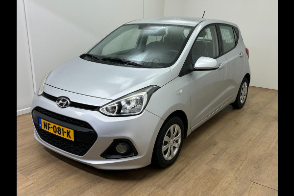 Hyundai i10 Occasion 1.0i i-Motion Comfort | Grijs | Tweedehands Hyundai i10 | Airco | Cruisecontrol | Aux en usb audio
