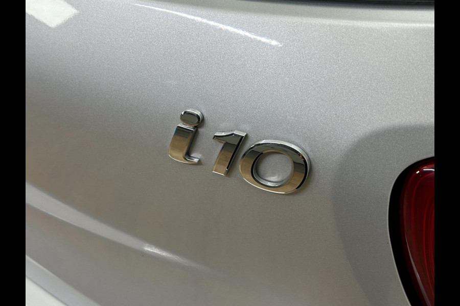 Hyundai i10 Occasion 1.0i i-Motion Comfort | Grijs | Tweedehands Hyundai i10 | Airco | Cruisecontrol | Aux en usb audio