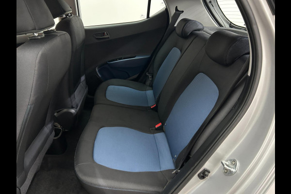 Hyundai i10 Occasion 1.0i i-Motion Comfort | Grijs | Tweedehands Hyundai i10 | Airco | Cruisecontrol | Aux en usb audio