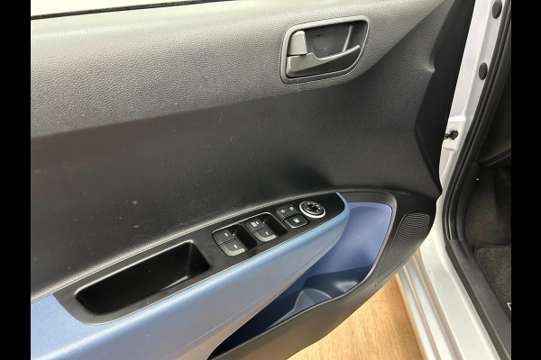 Hyundai i10 Occasion 1.0i i-Motion Comfort | Grijs | Tweedehands Hyundai i10 | Airco | Cruisecontrol | Aux en usb audio