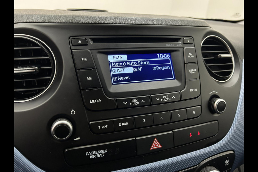 Hyundai i10 Occasion 1.0i i-Motion Comfort | Grijs | Tweedehands Hyundai i10 | Airco | Cruisecontrol | Aux en usb audio