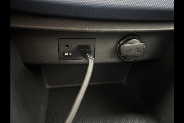 Hyundai i10 Occasion 1.0i i-Motion Comfort | Grijs | Tweedehands Hyundai i10 | Airco | Cruisecontrol | Aux en usb audio