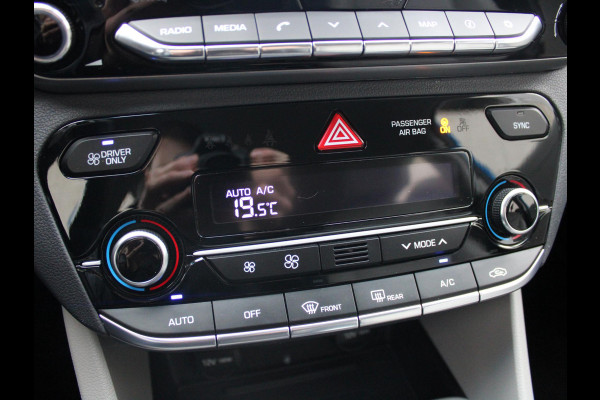 Hyundai IONIQ 1.6 GDi Comfort | NAVIGATIE | ACHTERUITRIJCAMERA |