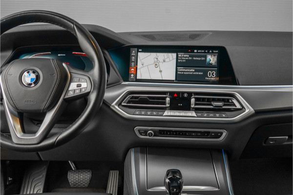 BMW X5 xDrive45e Driving Assist Plus H/K HUD Trekhaak