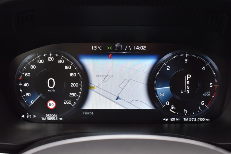 Volvo XC60 D4 190PK Automaat AWD Momentum | Trekhaak | Standkachel | Leder | Stoelverwarming