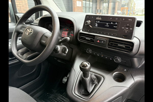 Toyota PROACE CITY 1.5 D-4D / Airco / Cruise Control / BlueTooth (handsfree) / Betonplex Laadvloer incl. Vloerschelp